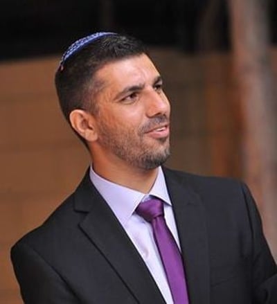 דיווח: 'הרב' רון יוסף נעצר בחשד לגניבה