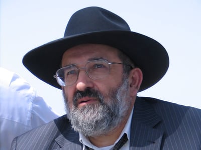 במקום לחנך לקודש, הרבנים הפכו ל'מכבדי הבריות'