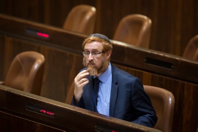 שיחת הטלפון שגרמה לגליק לפרסם התנצלות