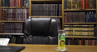 מרתק • צפו: אחר מיטתו של הרב עובדיה זצ"ל