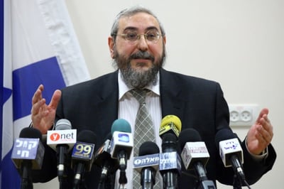 הרב אמסלם ל'סרוגים': "אלעזר שטרן צודק"