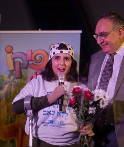 "אפילו את לא האמנת שתחזרי לעמוד ולחייך"