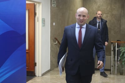 בנט הוא היחיד שיכול לנצח את לפיד