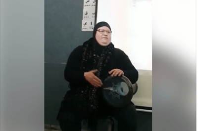 מה עומד מאחורי הלהיט גשם גשם מטפטף?