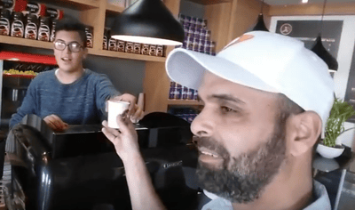 צפו: עזרי טובי משיב למגיש הטלויזיה השמאלני