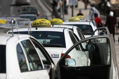 הסוף למונופול: בוטל המכרז להפעלת מוניות בנתב"ג