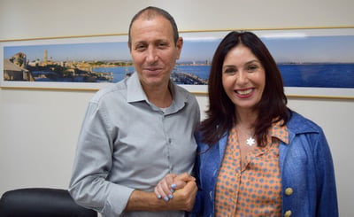 "שעינת וייצמן תציג את היצירה שלה ברמאללה"