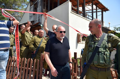 התגובה של ליברמן לטבח: דורש גינוי מאבו מאזן