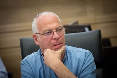 "נשק סודי שלא הורג": אורי אריאל לועג לליברמן