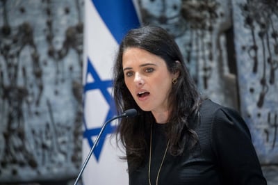 השרה שקד מגיבה לשופטים שתקפו אותה
