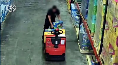 נחשפה: רשת להברחת פלאפונים לאסירים בטחוניים