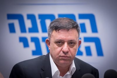 גבאי מפנטז: "נביא 30 מנדטים"