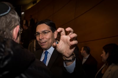 "תעשיית השחיתות" של דני דנון נחשפת
