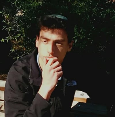 למה לעמונה ולעפרה כולם רצו ולנתיב האבות לא?