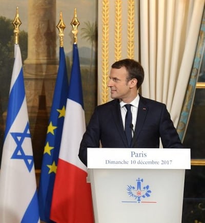 נשיא צרפת עמנואל מקרון בפגישתו עם נתניהו