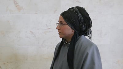 אשת הנאשם בהצתה בדומא, תבעה את משטרת ישראל