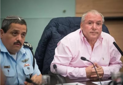 אמסלם יוצא להגנת נתניהו: "המשטרה עשתה הכל להשיג את המטרה"