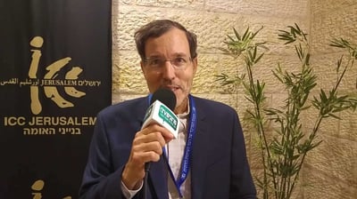 רבה של ניר עציון נגד חרדים שאיימו בשביתת רעב
