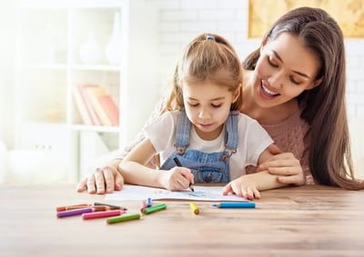 מערכת היחסים בין הורים לילדים איננה זקוקה לאישור