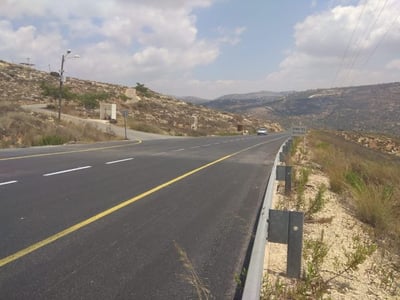 הכניסה ליישוב נופי נחמיה