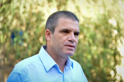 גל הירש. עינוי דין של 3 שנים