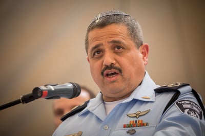 פרשנות: איך רשויות אכיפת החוק ישנות בלילה?