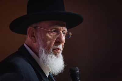 חכם שלום, רבה של ש"ס מאושפז בביה"ח