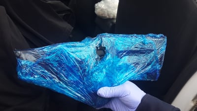 תושבת אום אל פחם נתפסה עם שב"ח וחלקי M-16