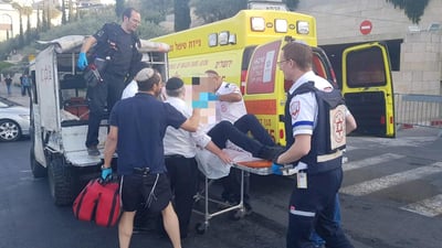 פצועים קל ואנוש בפיגוע דקירה כפול בירושלים