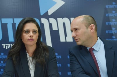 ללא שקד: בנט עורך כנס סגור לפעילי המפלגה