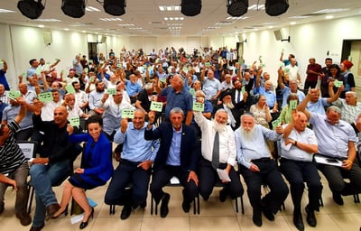 רצים ביחד: אושר ההסכם עם הימין החדש