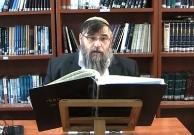 הרב שנוולד: קשה לי להאמין שהרב טאו מודע לקמפיין