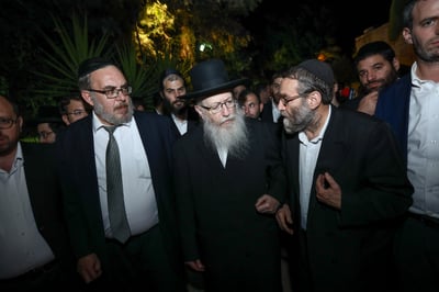 ליצמן וגפני נגד גנץ: "הוכיח כי הוא חסר עמוד שדרה"