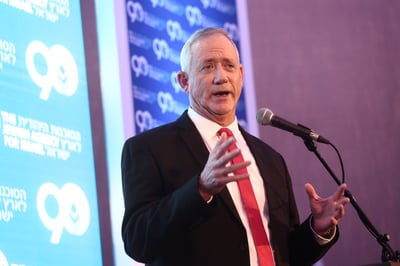 התרגיל של גנץ לנתניהו: ציטוט שלו על אולמרט