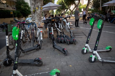 עיריית ת"א פועלת להתקין מספר זיהוי על קורקינטים