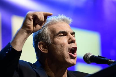 לפיד: ביבי ואוחנה המיטו היום חרפה על המדינה