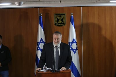 "את ההחלטה קיבלתי בלב כבד, אבל גם בלב שלם"