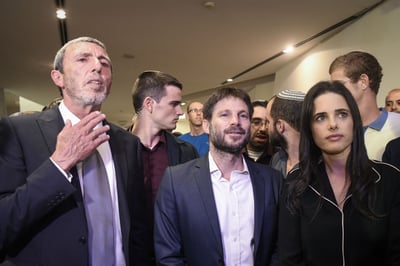 סקר: ימינה מתחזקת; אך גוש השמאל פותח פער