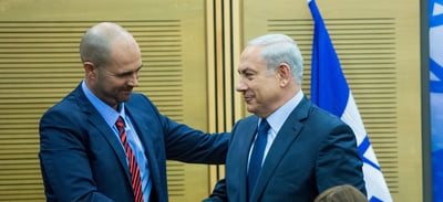"שר המשפטים זה קו אדום": דרישת התיקים של כחול לבן