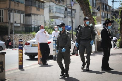 המשטרה סגרה ישיבה בבני ברק השוטרים חטפו אבנים