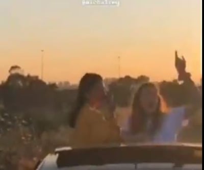 הבת של מירי רגב תועדה חוגגת ברכב הממשלתי. צפו