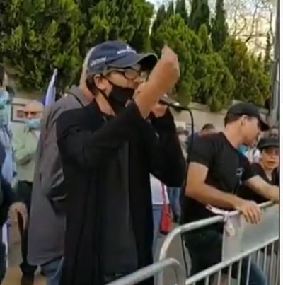פעיל שמאל איים על יאיר נתניהו, הוגשה תלונה על הסתה