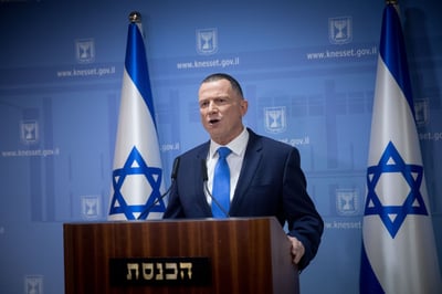 השופט פוגלמן לא חתם על פסק הדין בבג"צ אדלשטיין