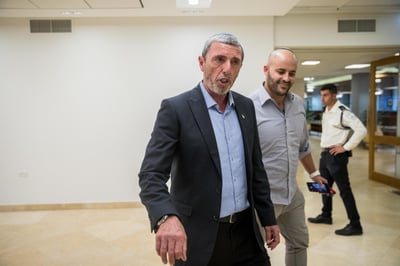 סקר:מה הציבור הסרוג חושב על המהלך של הרב רפי?