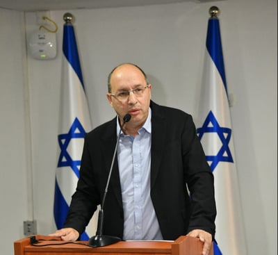 שר המשפטים מקדם: שיקים שחזרו לא יקפיאו חשבונות