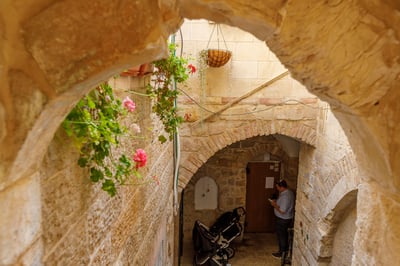 דווקא השנה בונים את הנצח: גואלים בתים בירושלים