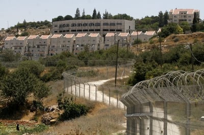 קרית ארבע. תאלץ לפתוח את הבריכה במתכונת מעורבת