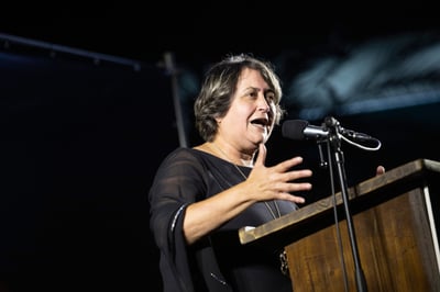 דווקא בגלל שאנחנו לא חושבים שאתם בייביסיטר