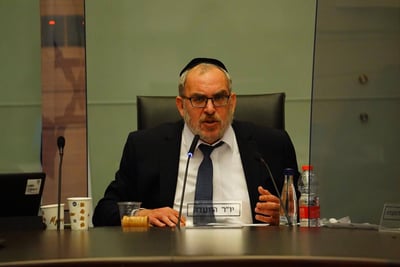 הכנסת תגביל את ההפגנות, עימות אלים מחוץ למשכן