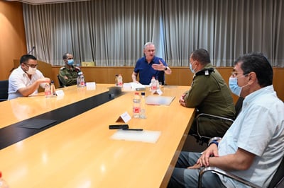 גנץ: בכפר חב"ד התגלו יותר מ- 60 מאומתים, נקצה סיוע